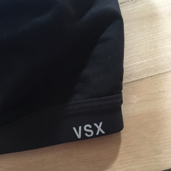 Victoria’s Secret Sports bra 32DD - Picture 2 of 7